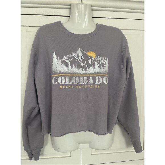Hollister Tops - Hollister Colorado Rocky Mountains Cropped Sweatshirt Medium Raw Hem Cozy Soft